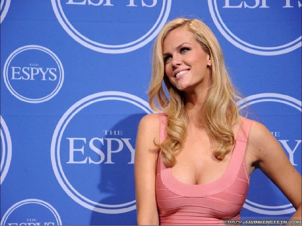 Admirable Brooklyn Decker Wallpapers Movies