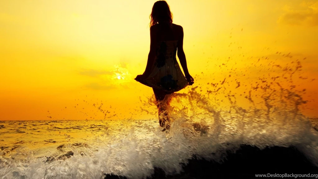 Girl Silhouette In Sea Waves At Sunset Wallpapers For 1920x1080