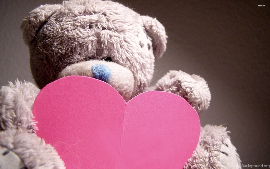 Teddy Bear With Pink Heart Wallpapers