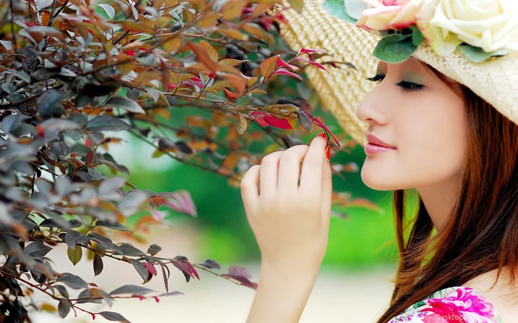 Cute Girls Wallpapers