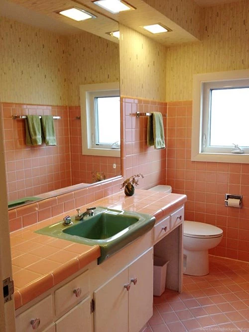 Bradbury Atomic Age Wallpapers Makes These Two 1950s Pink Bathrooms ...