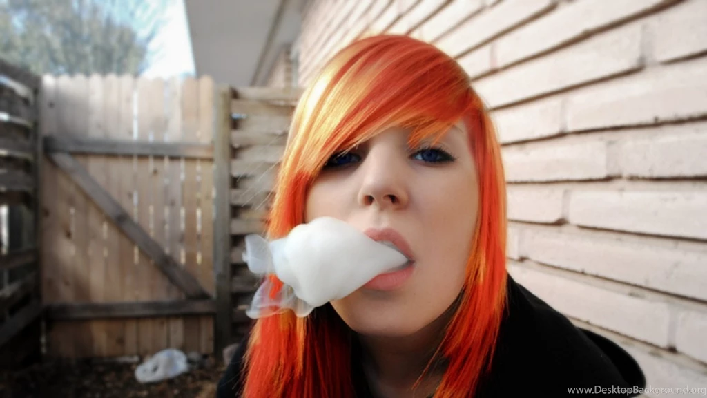 Redhead Smoking Wallpapers For iPad 2
