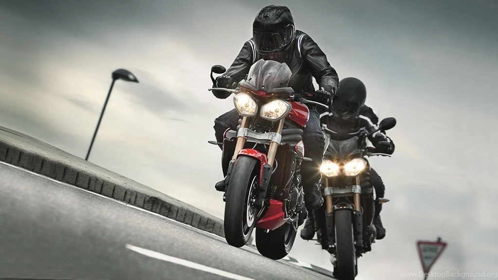 All 'bout Cars: Triumph Speed Triple