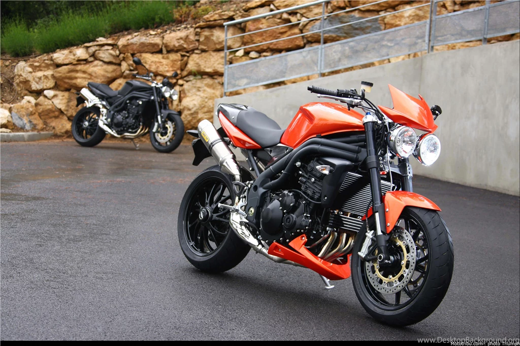 2009 Triumph Speed Triple Moto.ZombDrive.COM