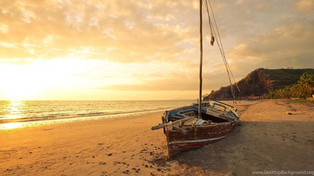 Old Sailboat On A Beautiful Beach At Sunset HD Desktop Wallpapers ...
