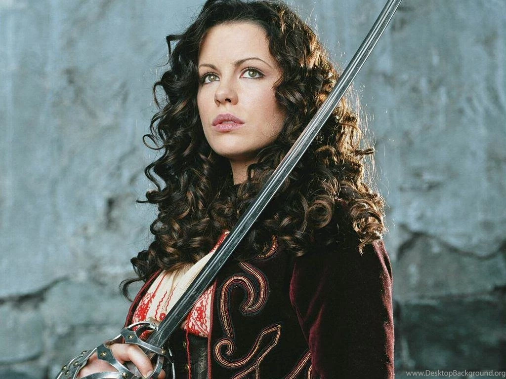 Kate Beckinsale Hot Wallpapers