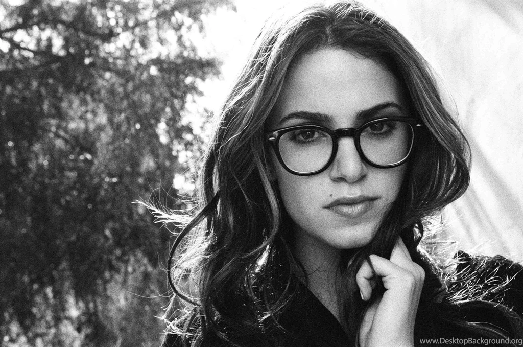 Nikki Reed Photo, Pics, Wallpapers   Photo