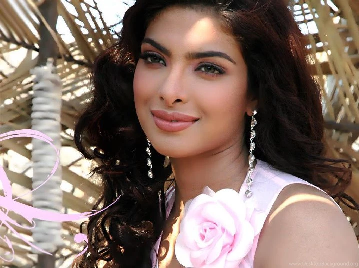 56treeedeert: Priyanka Chopra Wallpapers