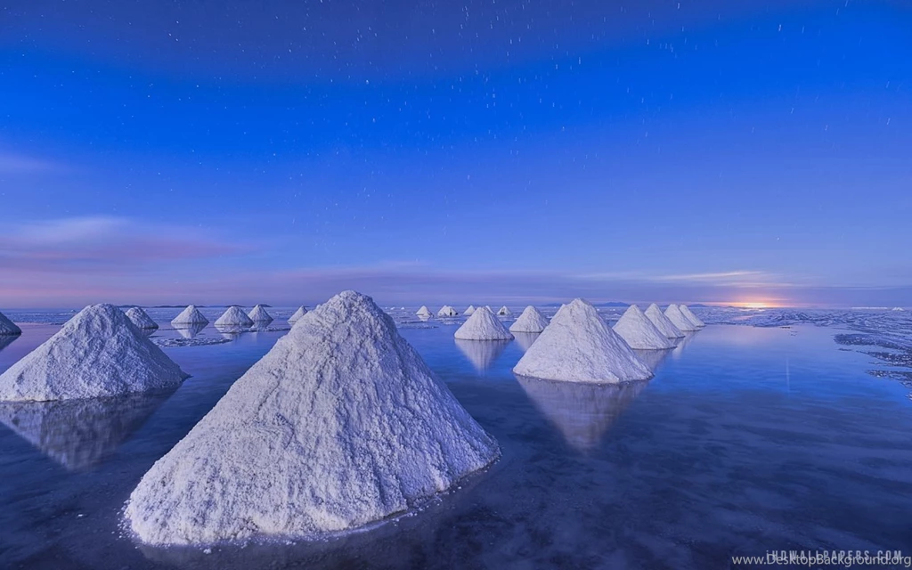 Salt Piles In Salar De Uyuni (Bolivia) HD Wallpapers IHD Wallpapers