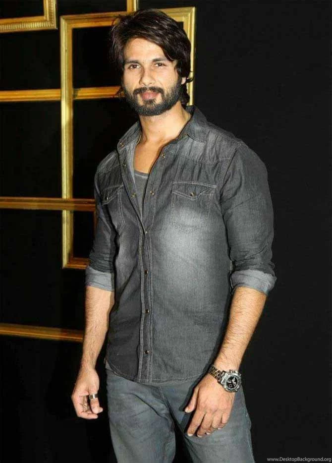 Cute Shahid Kapoor Close Up Face