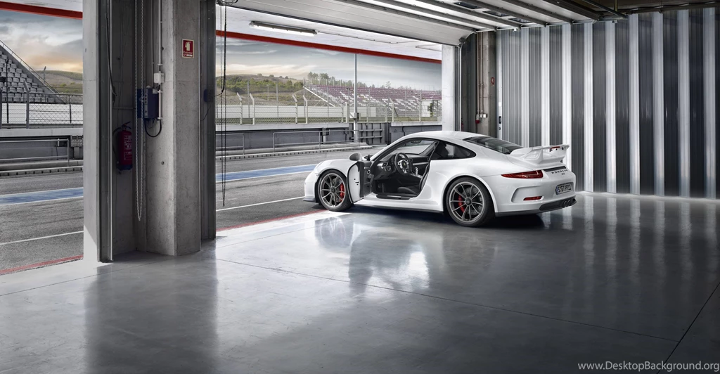 2013 Porsche 911 GT3 Overview