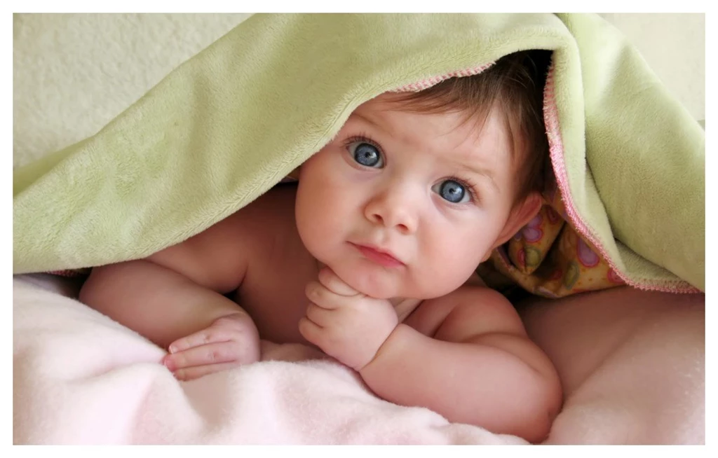 Cute Baby Smile HD Wallpapers Pics Download