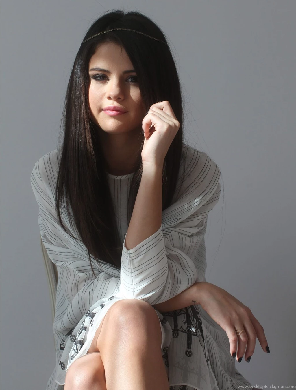Hollywood Cute Singer, Actress Selena Gomez New Images