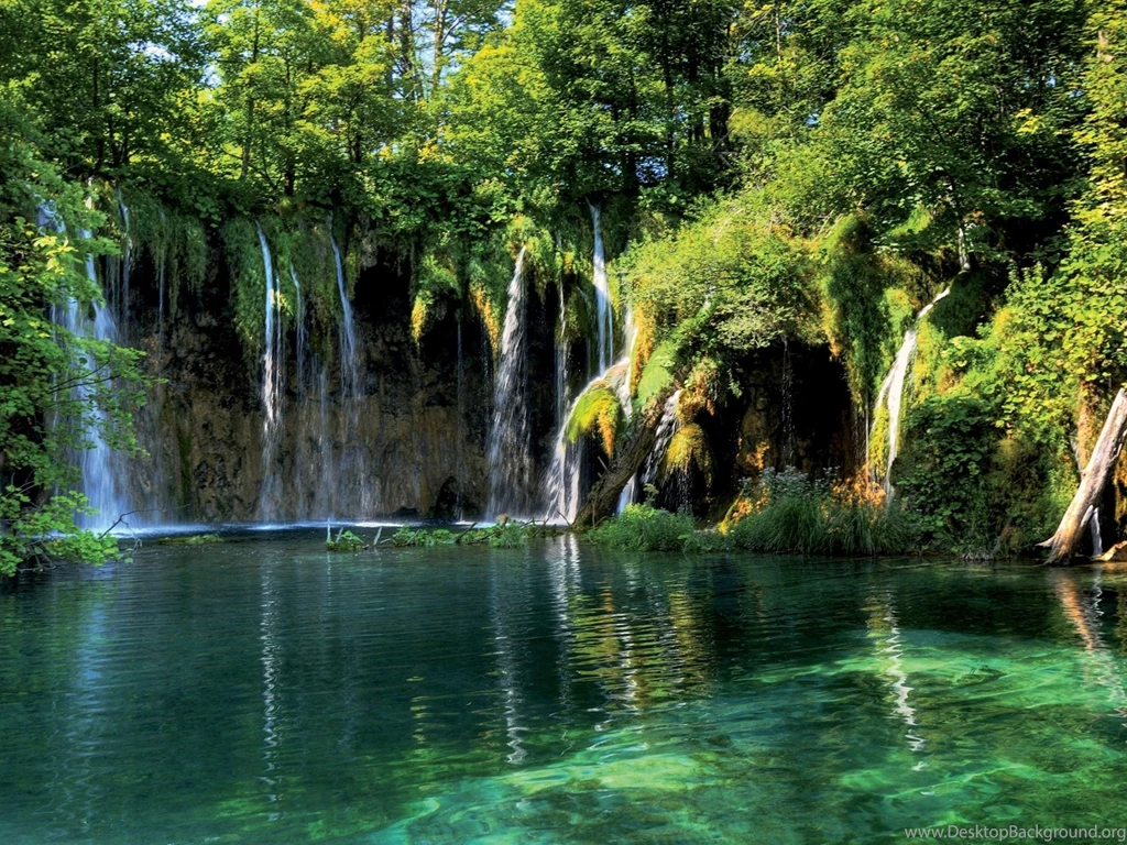 1920x1440 Waterfalls Trees & Lagoon Desktop PC And Mac Wallpapers