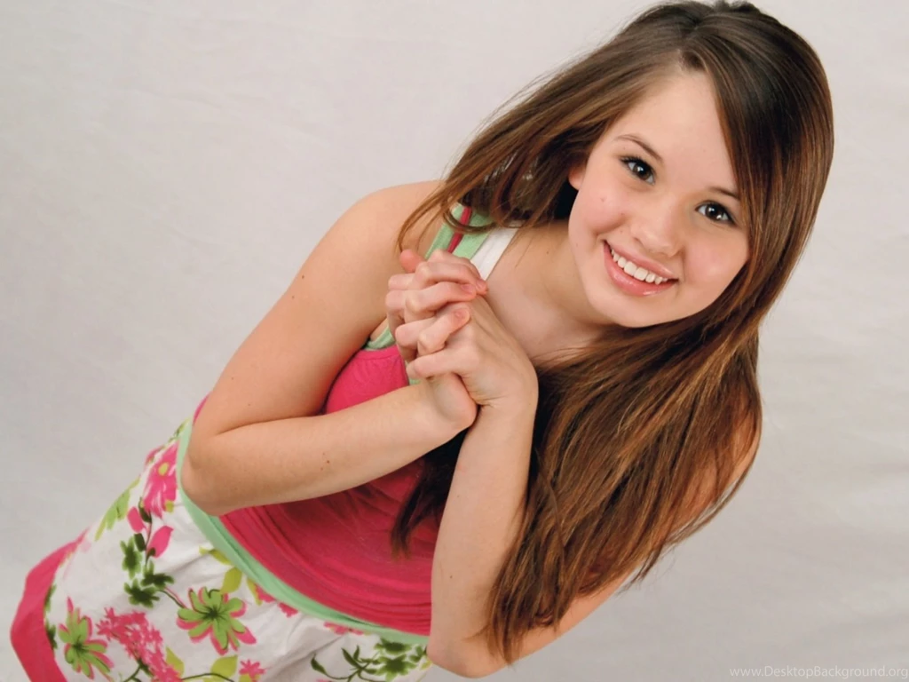 Debby Ryan Wallpapers