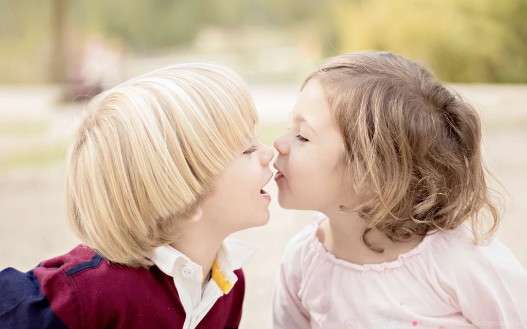 Children Kids Love Mood Wallpapers