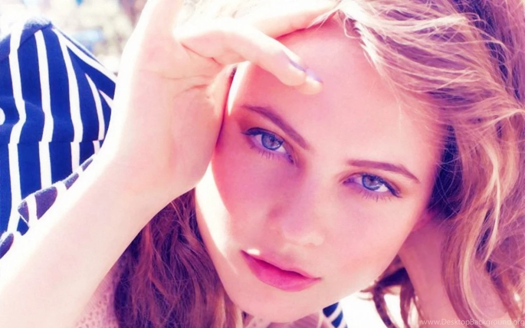 Behati Prinsloo HD Pics