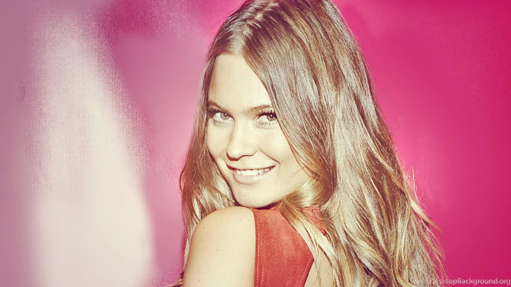 Download 1920x1080 Behati Prinsloo Look Back Wallpapers