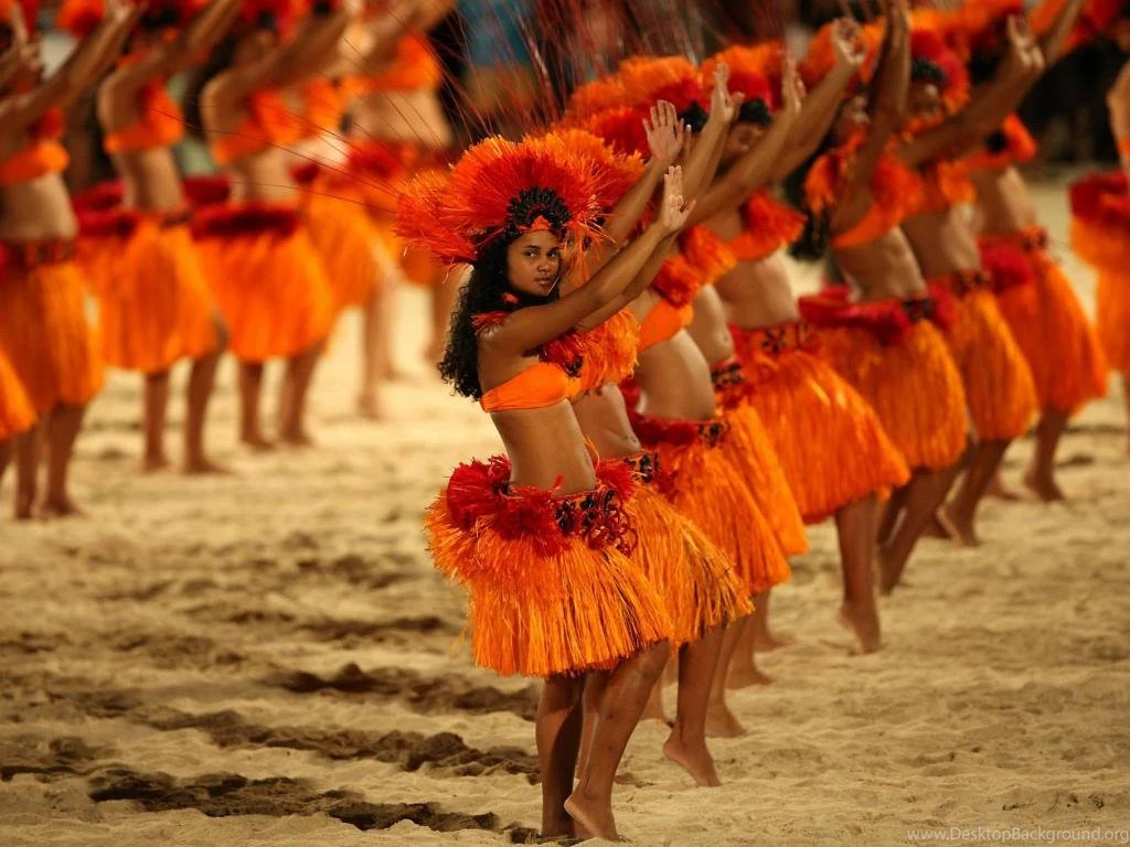 Tahitian Polynesian Dancers Bora Bora Hula Tribal Luau Dance ...