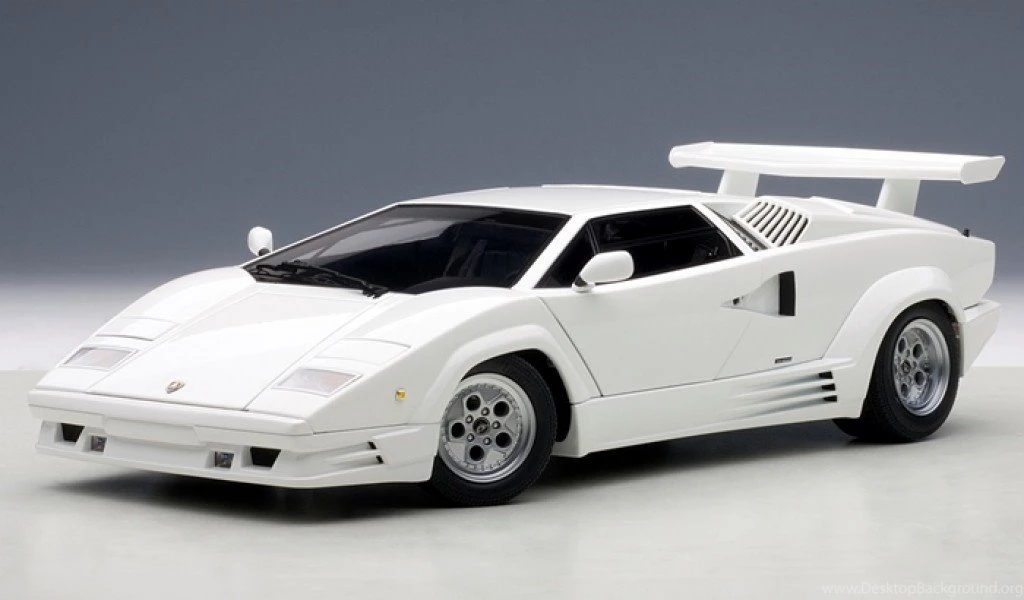 White Lamborghini Countach Wallpapers