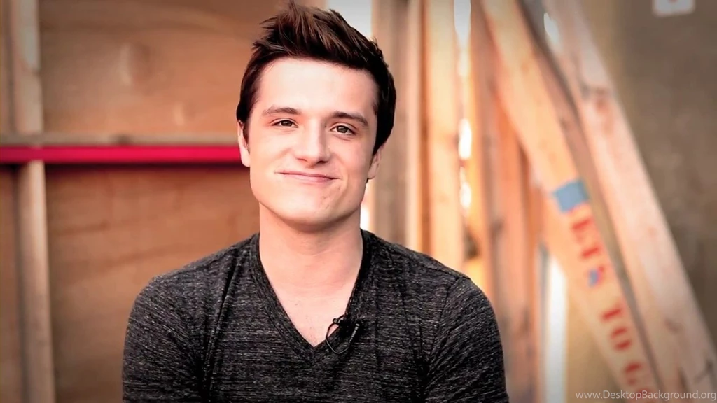13 Quality Josh Hutcherson Wallpapers, Celebrity