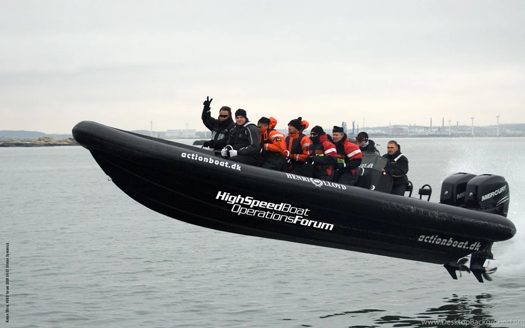 Wallpapers Amg Logo Speedboat Muzic World Com 1680x1050