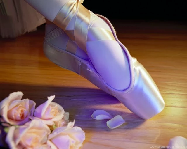 Ballet Dancer And Roses Stock Pho... Wallpapers