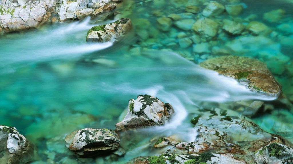 Flowing Water Wallpapers