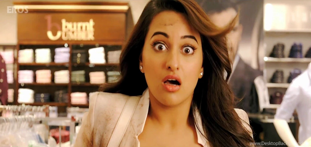 Shocking Scene Of Bollywood Actress Sonakshi Sinha In Movie 2014 ...