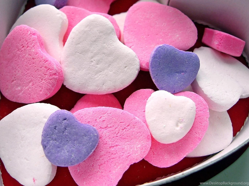 Love Heart shaped Candy Wallpapers