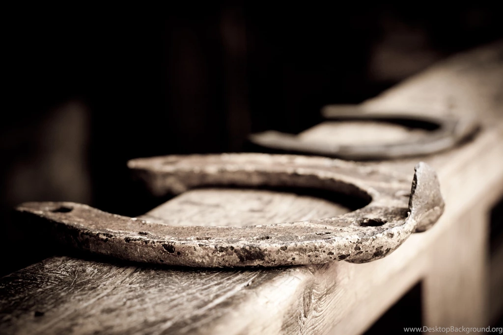 Horse Shoe Rail Iron Objects 4k Cool HD Wallpapers