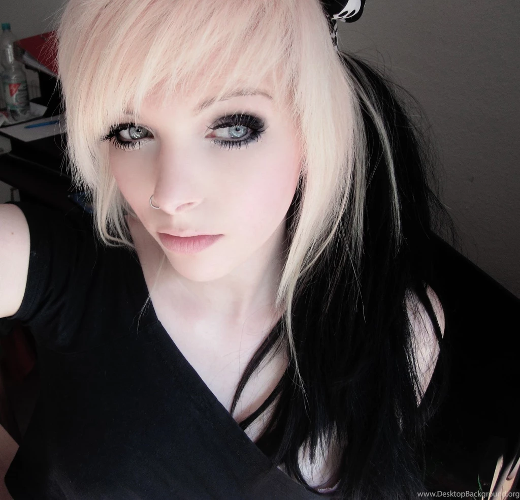 Emo Hairstyles For Girls   Hairs Picture