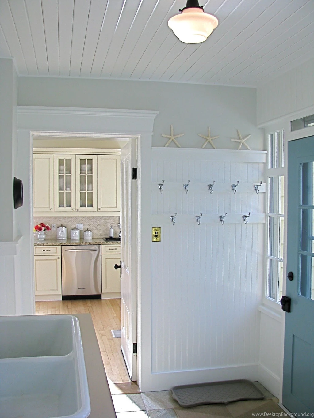 Decoration Interior Pretty White Polished Beadboard Wallpapers ...