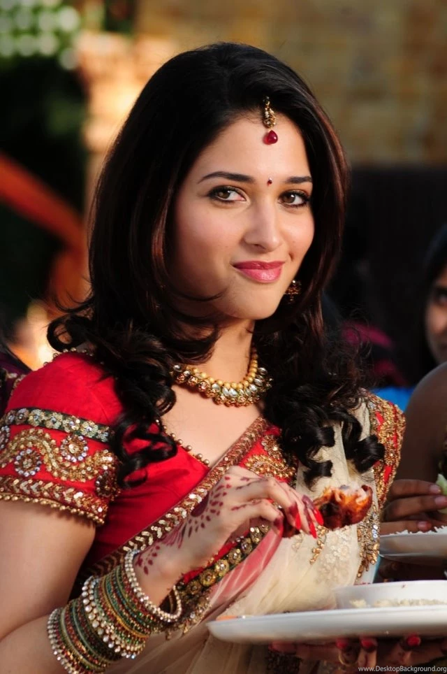 Tamanna Bhatia Beautiful HD Wallpapers / Actress Cute Stills ...