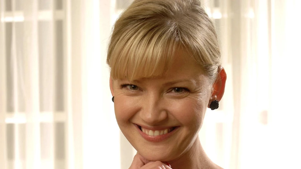 American Actress Gretchen Mol Wallpapers.jpg