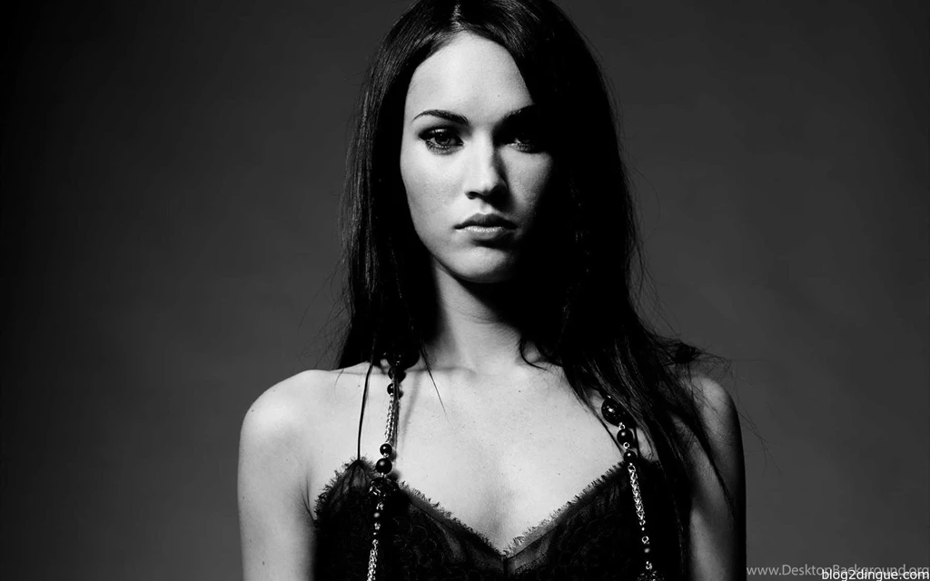 Wallpapers Hooters Voici Photos De Megan Fox Hd Au Format ...