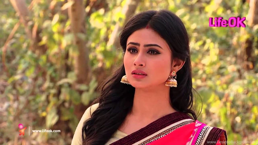 Beautiful Hot Indian Actress 4K HD Wallpapers (2)
