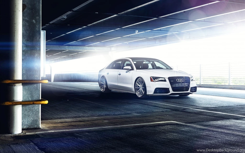 2013 Audi S8 Wallpapers