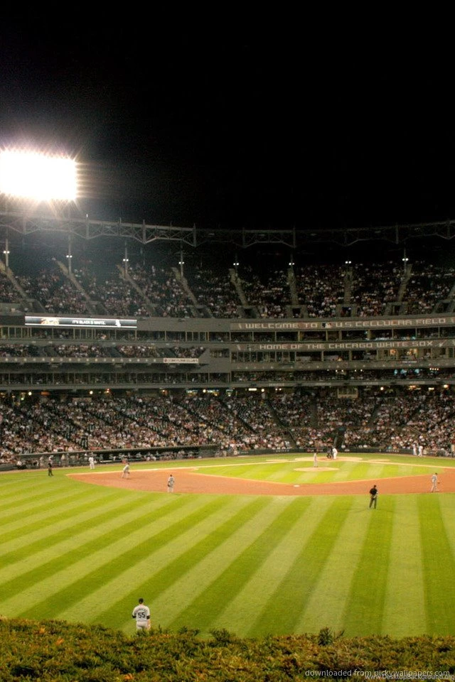 Download Baseball Field Outfield Wallpapers Wallpapers For iPhone 4