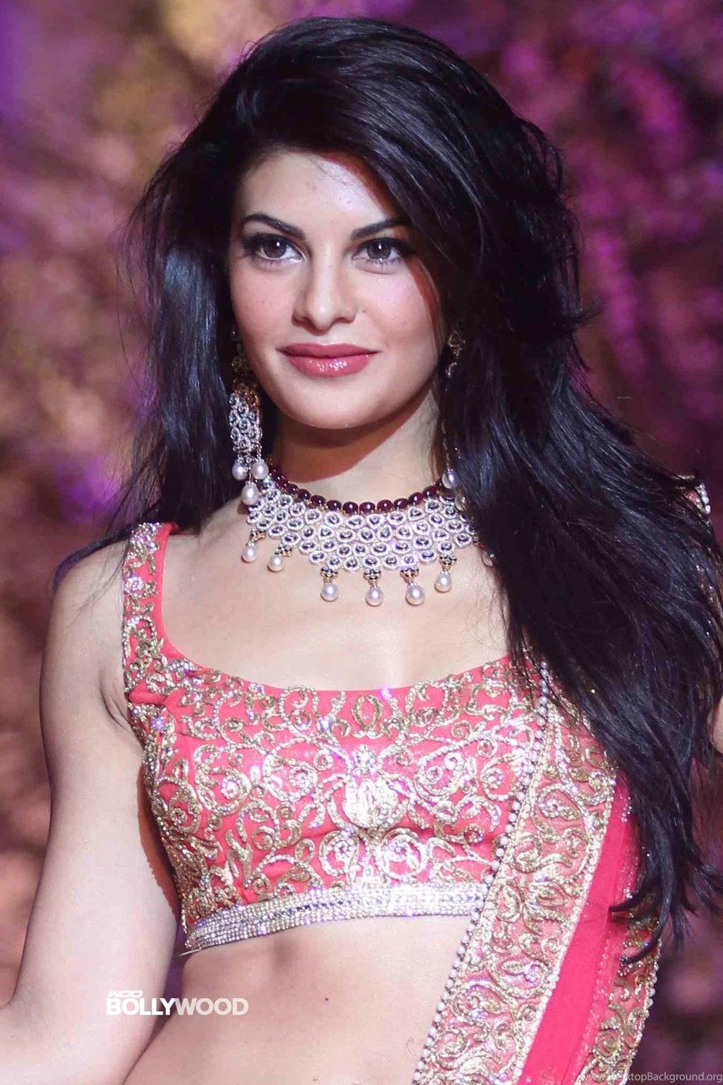 Jacqueline Fernandez Hot Ramp Walk Stills
