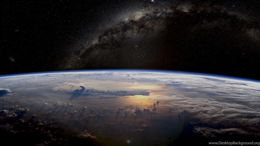 Earth And Milky Way   1600 X 900 HDTV Wallpapers