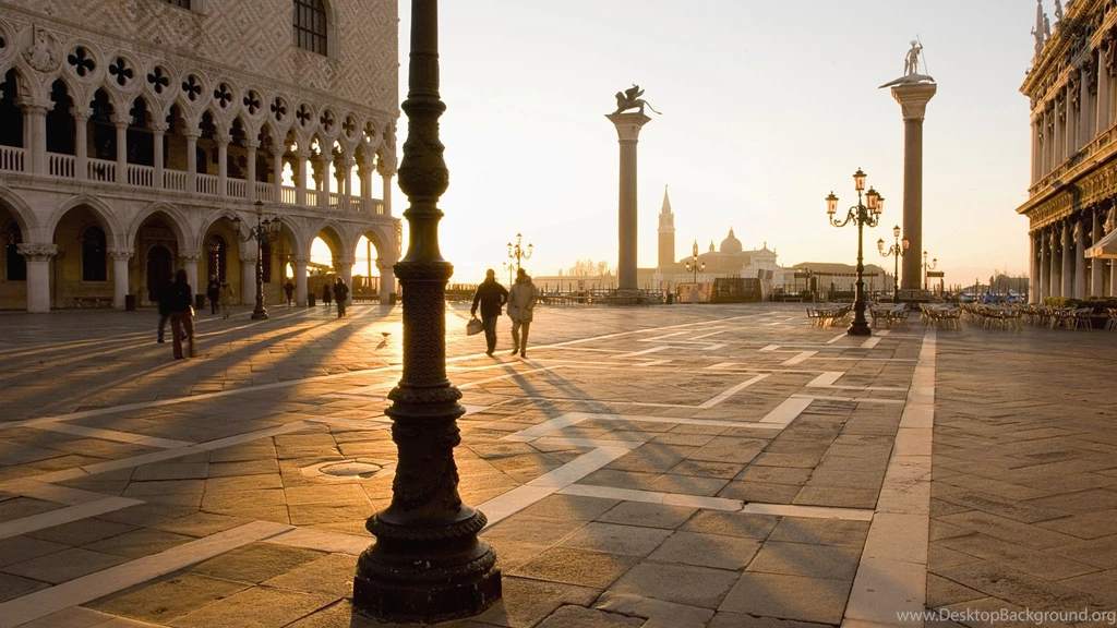 Italy, Alba Su Piazza San Marco, Venezia (Sunrise On The Piazza ...