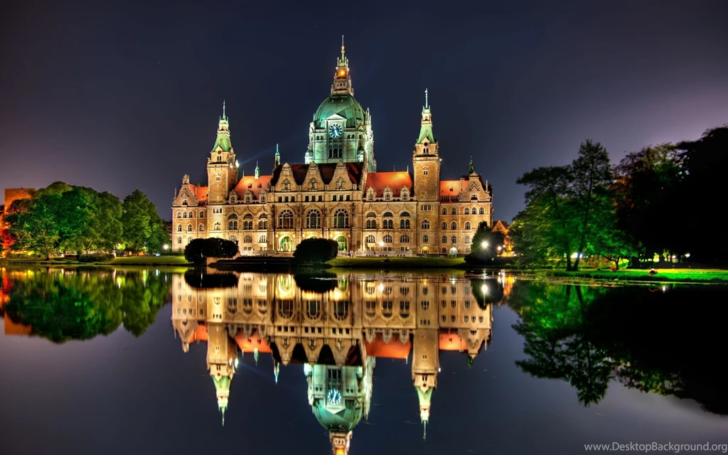 The New City Hall In Hanover, Germany Desktop Wallpapers