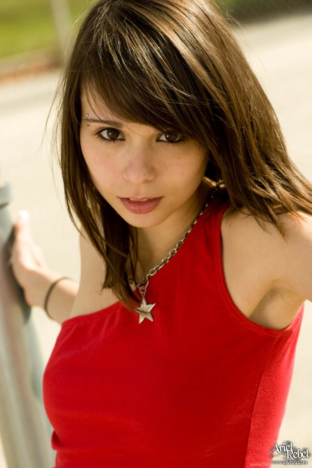 Download Brunettes Women Wallpapers 1120x1680