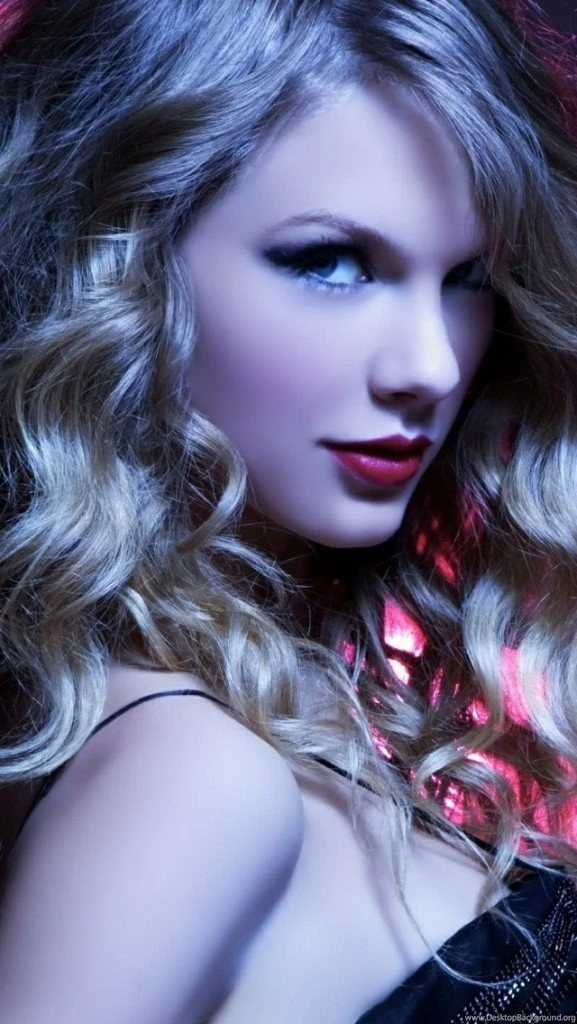 Taylor Swift Desktop Wallpapers, iPhone Wallpapers & More