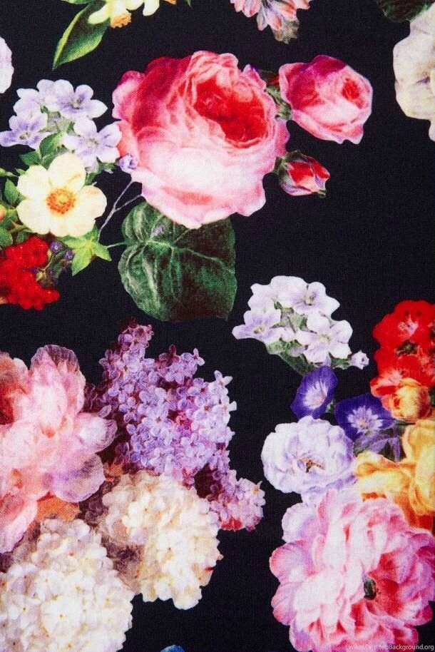 Floral Wallpaper...bathroom!