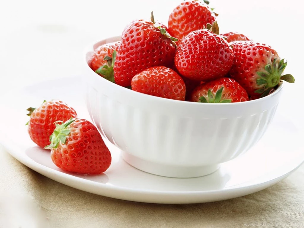 325 Strawberry HD Wallpapers