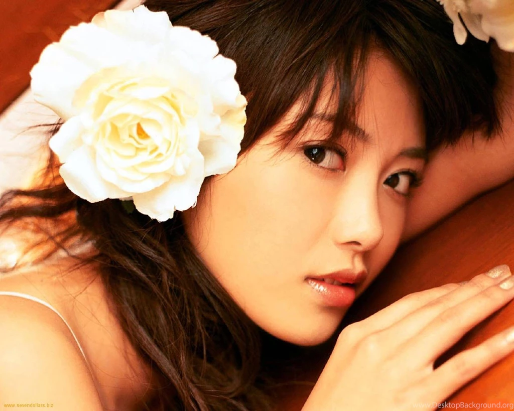 Yu Hasebe Japanese Model Flower Wallpapers