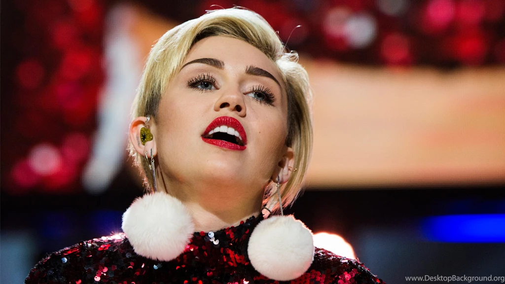 Miley Cyrus 84 Wallpapers