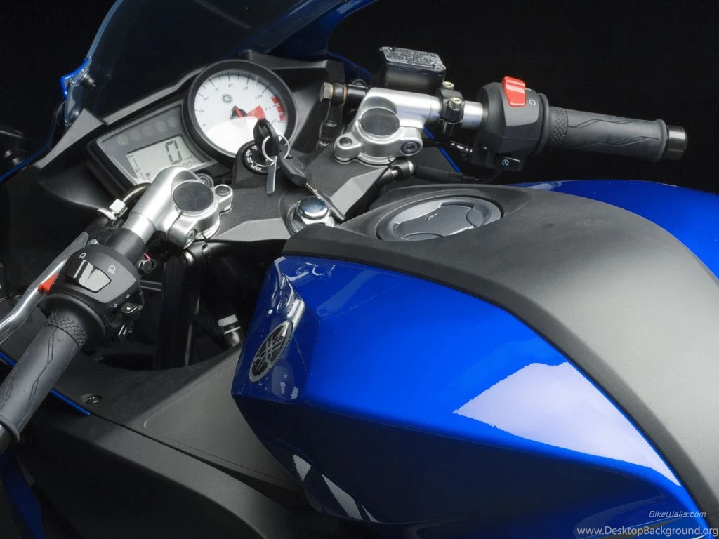 Yamaha YZF R125 1024 X 768 Wallpapers